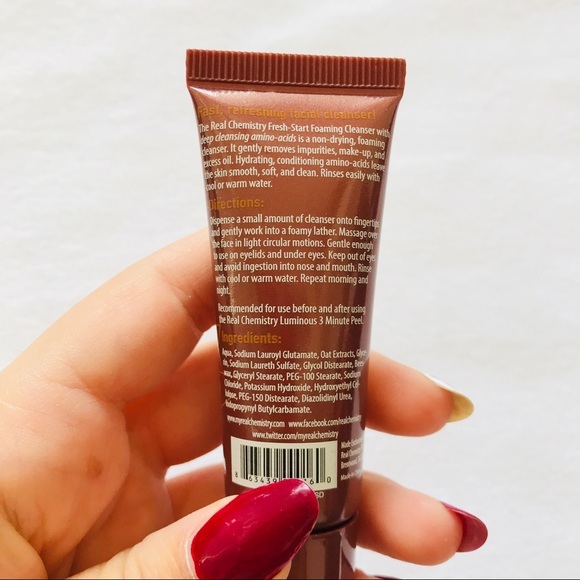 Real Chemistry fresh start foaming skin cleanser - Picture 2 of 2